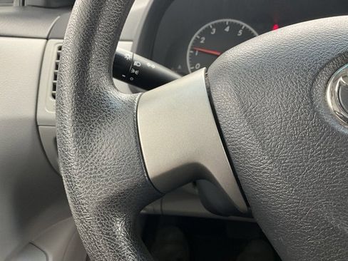 Used 2011 Toyota Corolla LE image 16