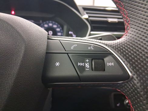 Used 2025 Audi Q3 2.0T Premium Plus w/ Premium Plus Package image 23