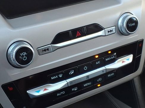 Certified 2023 Ford Explorer XLT w/ Equipment Group 202A image 28