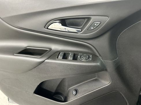 Used 2024 Chevrolet Equinox LT AWD/4WD image 11