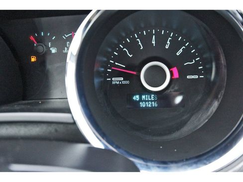 Used 2014 Ford Mustang Coupe image 14