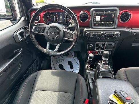 Used 2022 Jeep Wrangler Unlimited Rubicon w/ Dual Top Group AWD/4WD image 21