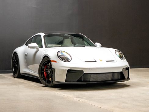 Certified 2026 Porsche 911 GT3 RWD image 9