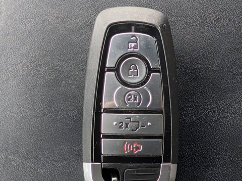 Used 2020 Ford F150 Platinum w/ Equipment Group 701A Luxury image 30