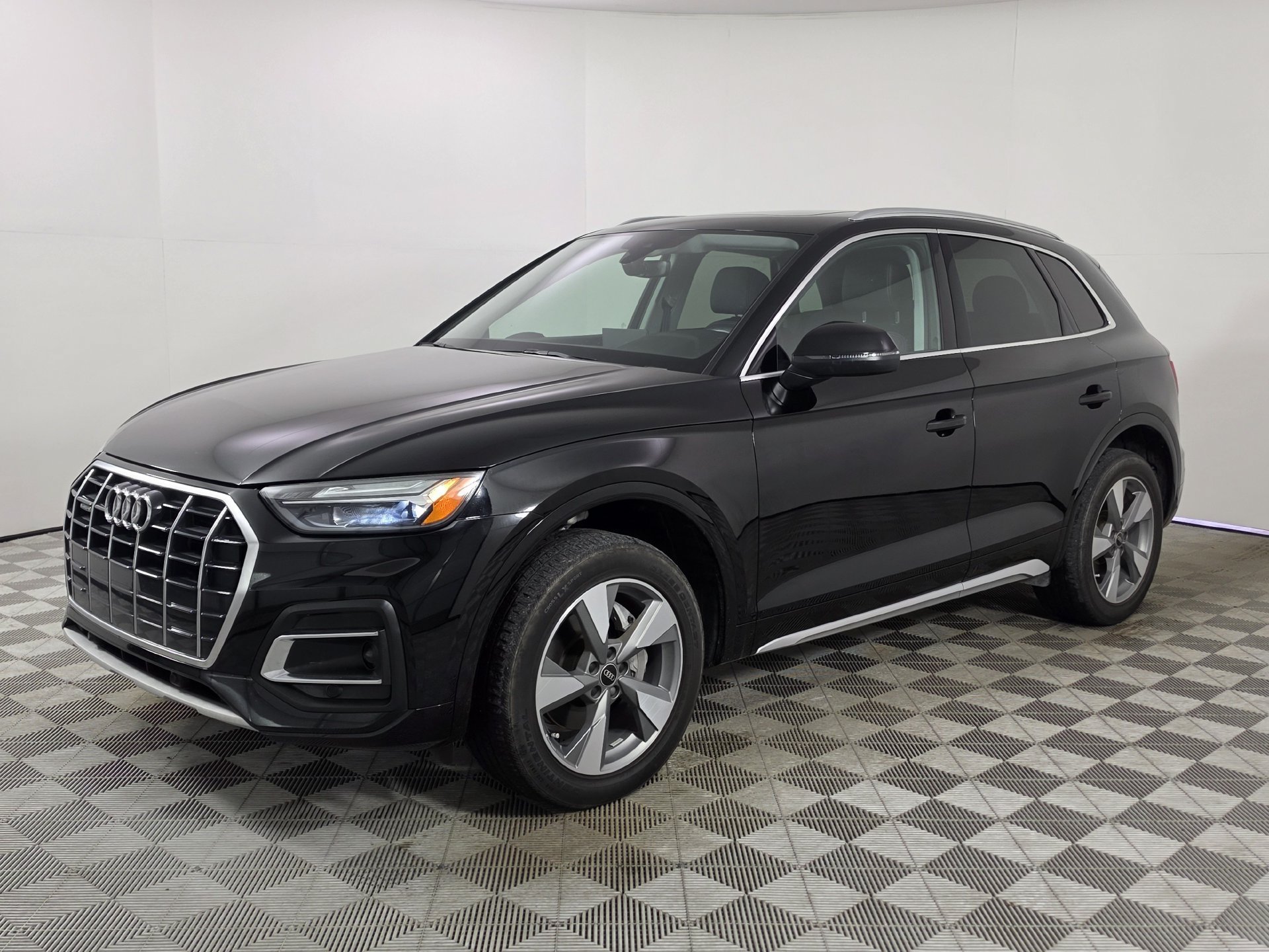 Used 2024 Audi Q5 2.0T Premium AWD/4WD image 40