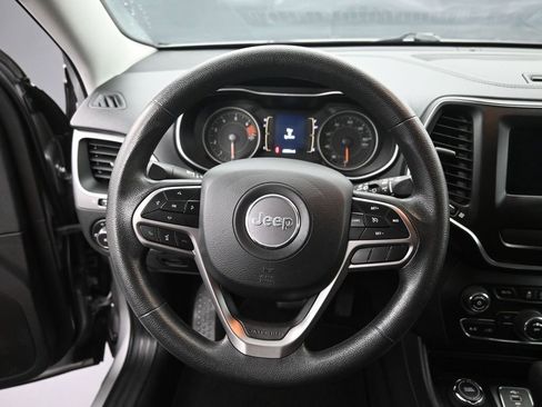 Used 2019 Jeep Cherokee Latitude w/ Popular Appearance Group image 21