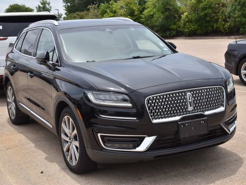 Used 2019 Lincoln Nautilus Select FWD image 4