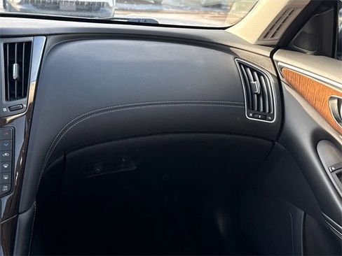 Used 2018 INFINITI Q50 Luxe w/ Essential Package (3.0T Luxe) image 16