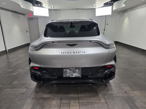 Used 2023 Aston Martin DBX 707 AWD/4WD image 22