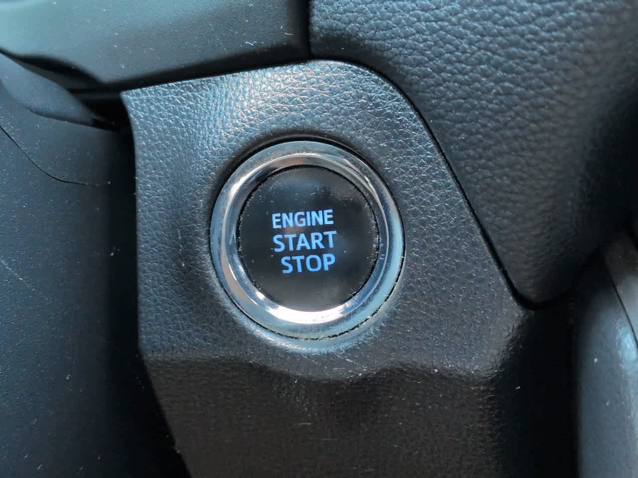 Certified 2019 Toyota RAV4 XLE w/ Convenience Package AWD/4WD image 27