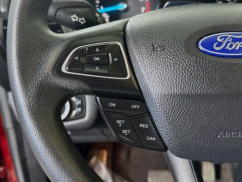 Used 2018 Ford Escape SE image 14