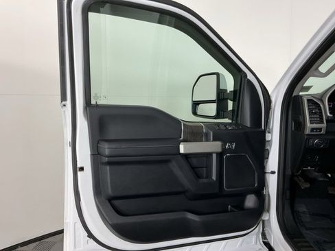 Used 2020 Ford F250 Lariat w/ Lariat Ultimate Package image 13