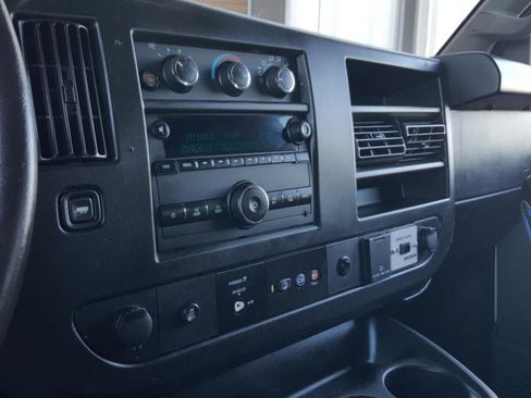 Used 2023 GMC Savana 2500 Extended w/ Driver Convenience Package image 18