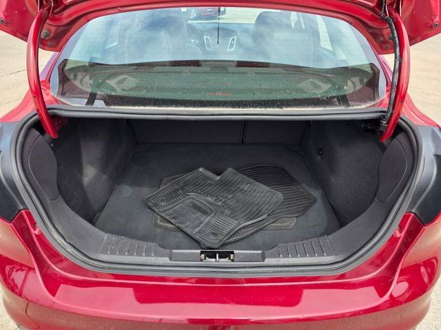 Used 2014 Ford Focus SE w/ Equipment Group 201A FWD image 10