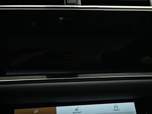 Used 2023 Land Rover Range Rover Evoque R-Dynamic SE image 15