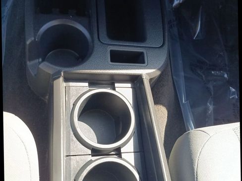 Used 2011 Dodge Dakota Big Horn w/ Skid Plate Group AWD/4WD image 23