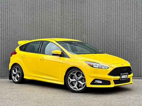 Certified 2018 Ford Focus ST image 7