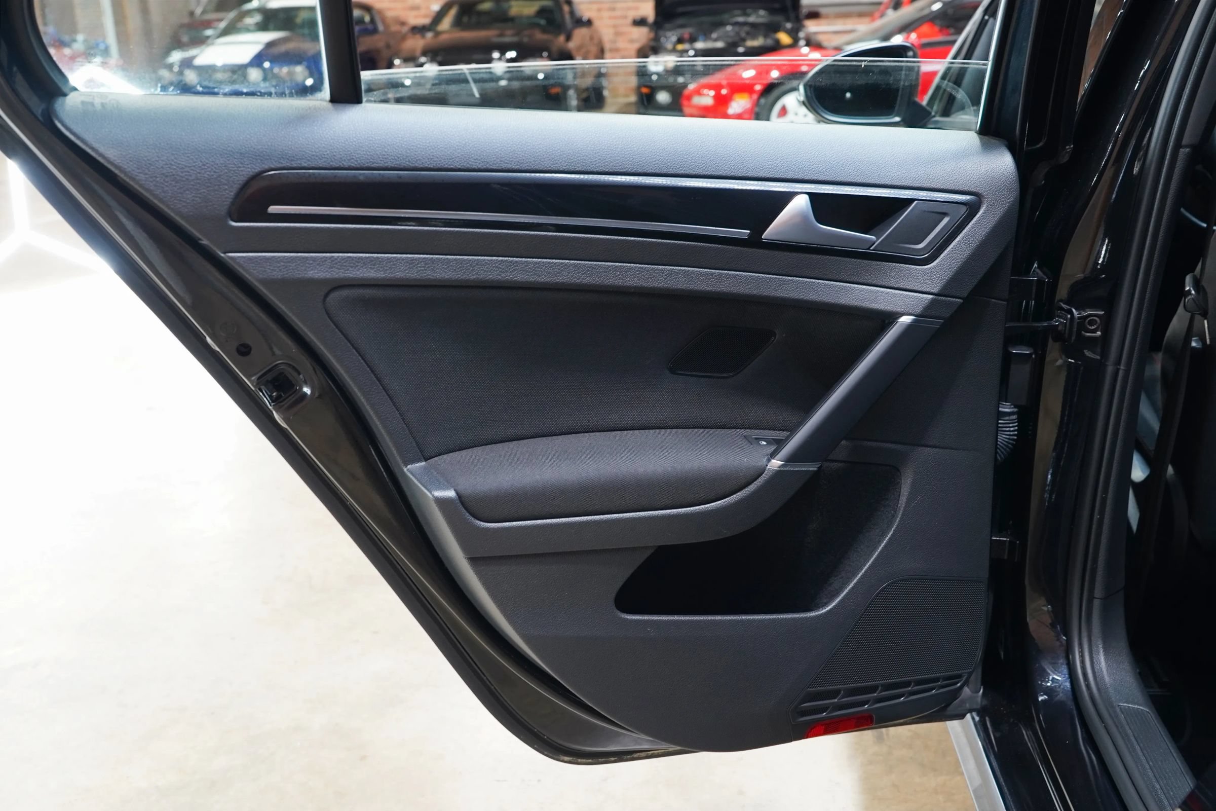 Used 2017 Volkswagen GTI S FWD image 40