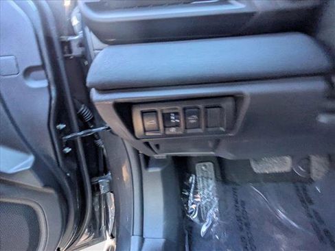 Used 2023 Subaru Outback Premium image 19