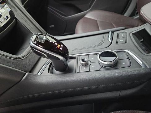 Used 2020 Cadillac XT6 Premium Luxury image 19