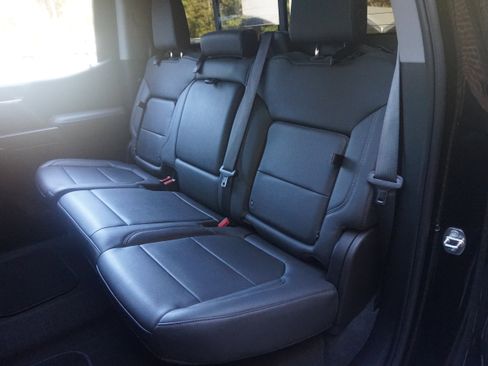 Used 2019 GMC Sierra 1500 SLT w/ SLT Premium Plus Package image 17