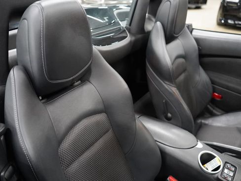 Used 2019 Nissan 370Z Touring RWD image 21