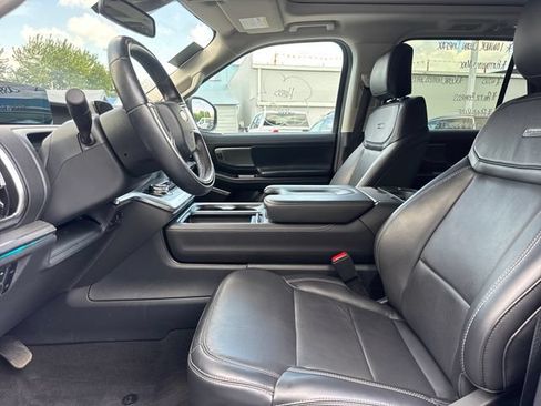 Used 2025 Ford Expedition Max Platinum AWD/4WD image 14
