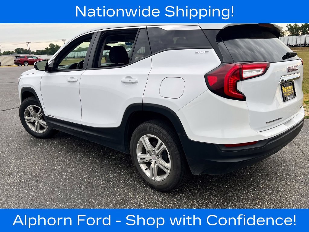 Used 2024 GMC Terrain SLE AWD/4WD image 4