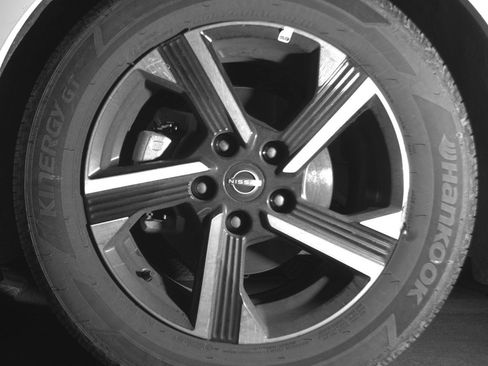 Used 2025 Nissan Sentra SV image 12