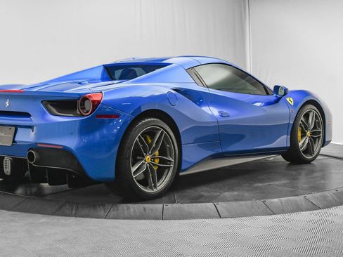 Used 2018 Ferrari 488 Spider image 61