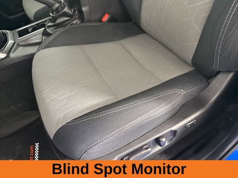 Used 2021 Toyota Tacoma TRD Off-Road image 10