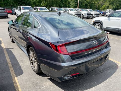 Used 2021 Hyundai Sonata Limited w/ Cargo Package FWD image 4