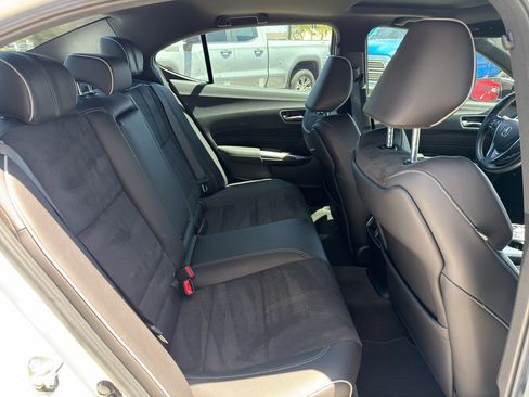 Certified 2019 Acura TLX V6 w/ Technology & A-SPEC Pkg AWD/4WD image 16