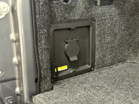 New 2025 Ford F150 Lariat w/ Equipment Group 502A High image 5