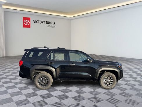 New 2025 Toyota 4Runner SR5 image 2