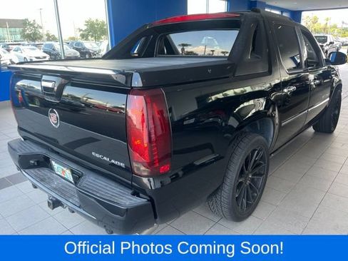 Used 2012 Cadillac Escalade EXT Premium AWD/4WD image 5