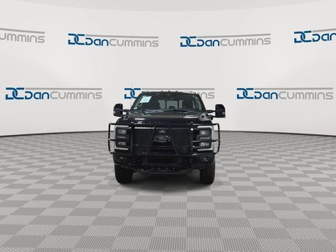 Used 2023 Ford F250 Lariat w/ Sport Appearance Package AWD/4WD image 4