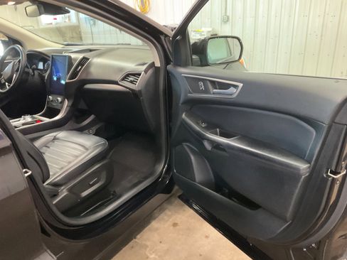 Used 2023 Ford Edge SEL w/ Convenience Package image 28