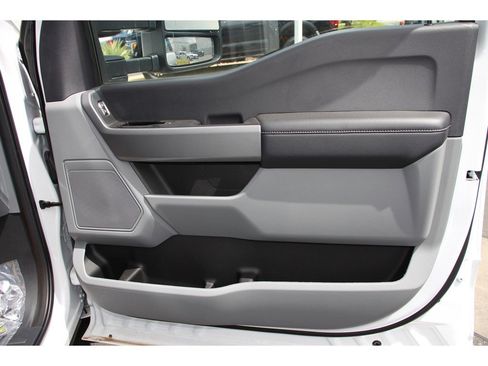 New 2024 Ford F350 XLT w/ XLT Value Package image 12