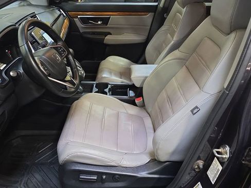 Used 2018 Honda CR-V Touring image 18