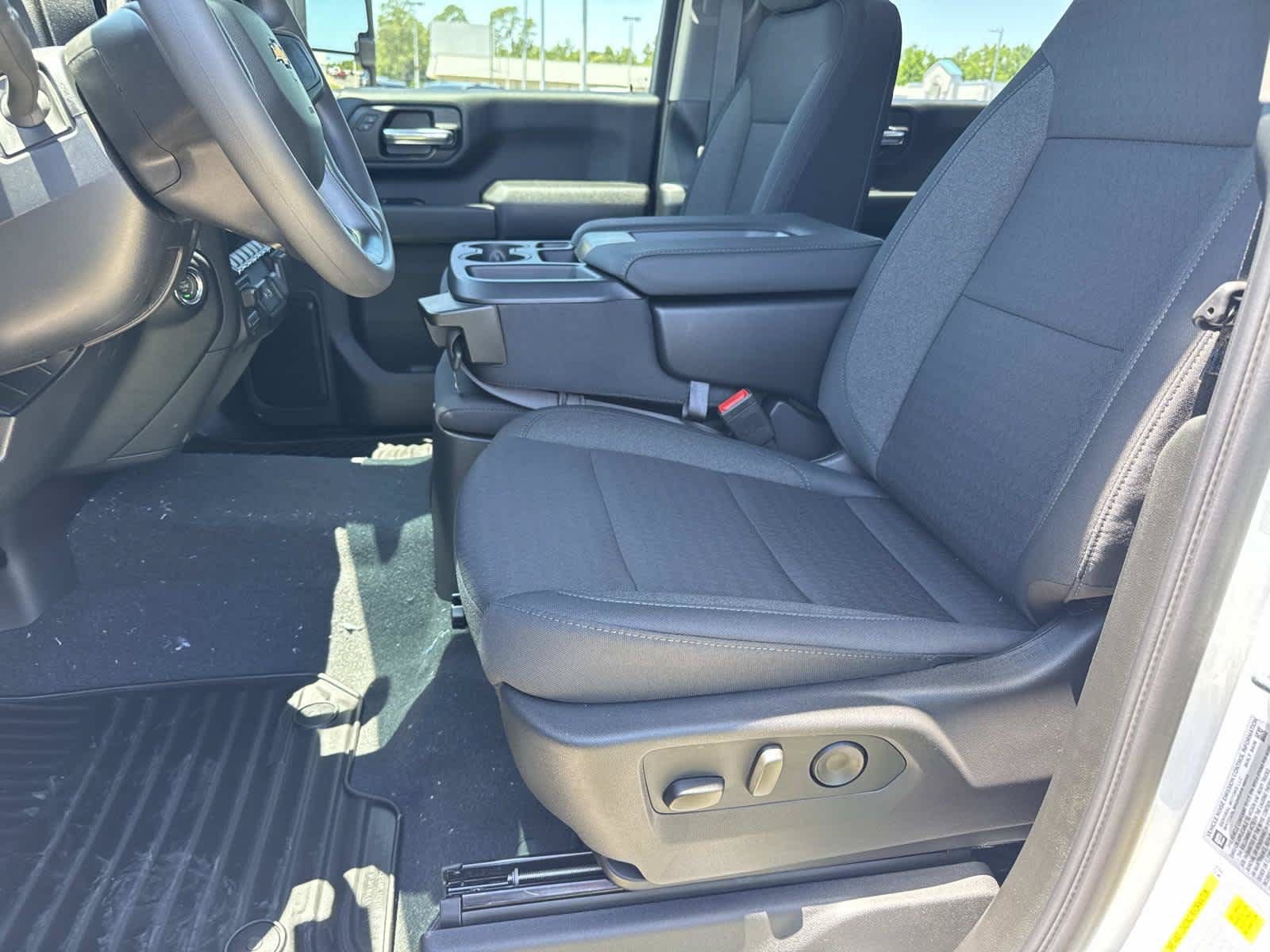 New 2026 Chevrolet Silverado 2500 Custom w/ Custom Value Package AWD/4WD image 11