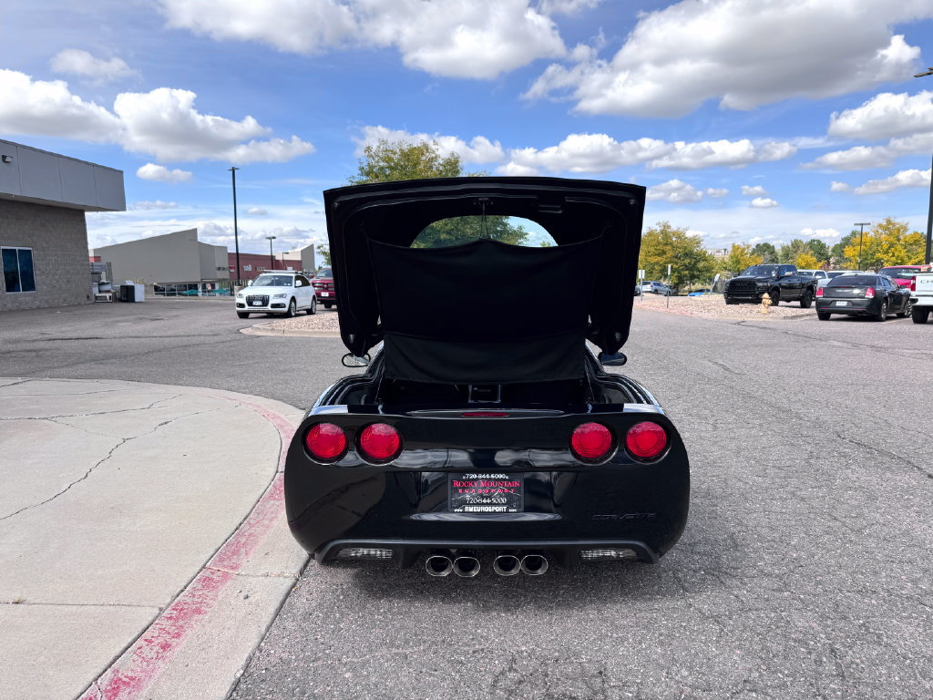 Used 2005 Chevrolet Corvette Coupe w/ Preferred Equipment Group RWD image 12