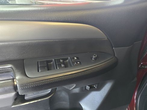 Used 2012 Nissan Armada SV AWD/4WD image 20