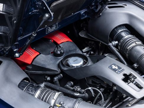 Used 2018 Ferrari 488 Spider RWD image 22