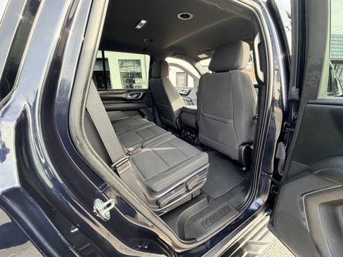 Used 2023 Chevrolet Tahoe 4WD image 32