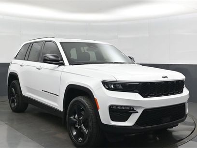 New 2025 Jeep Grand Cherokee Limited w/ Black Appearance Package
