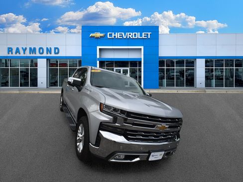 Used 2020 Chevrolet Silverado 1500 LTZ w/ LTZ Premium Package AWD/4WD image 9