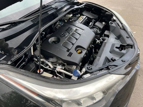 Used 2021 Toyota C-HR LE FWD image 30