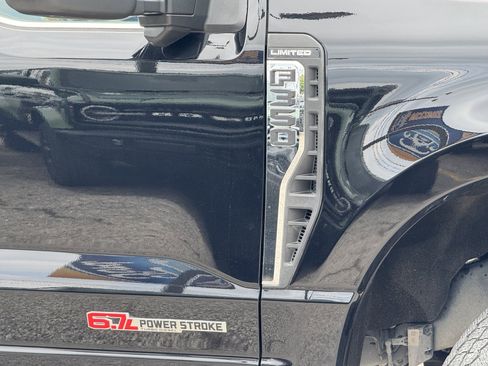 Used 2024 Ford F350 Limited w/ FX4 Off-Road Package image 5