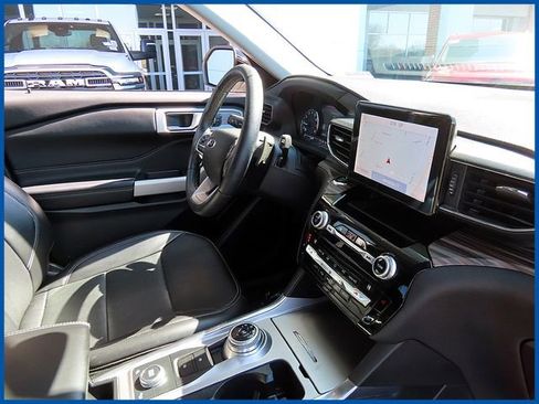 Used 2021 Ford Explorer Limited w/ Hybrid Equipment Group 310A image 8